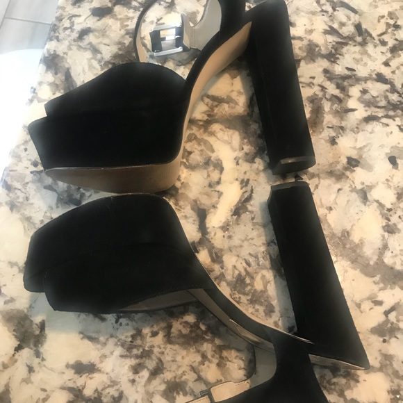 Michael Kors suede sandals Size 10 - Picture 3 of 5